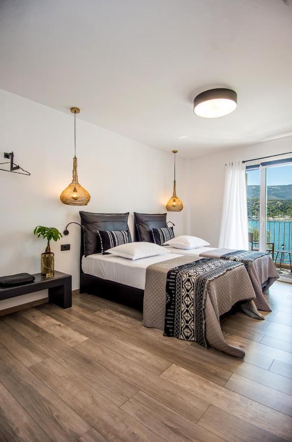 A & B Minimal Suite Ιι With Sea View In Argostoli Extérieur photo