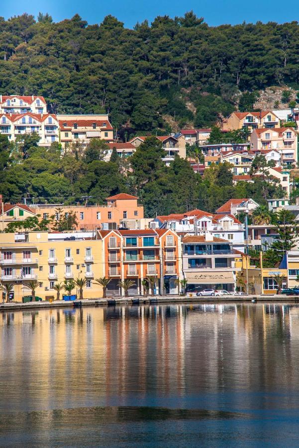 A & B Minimal Suite Ιι With Sea View In Argostoli Extérieur photo